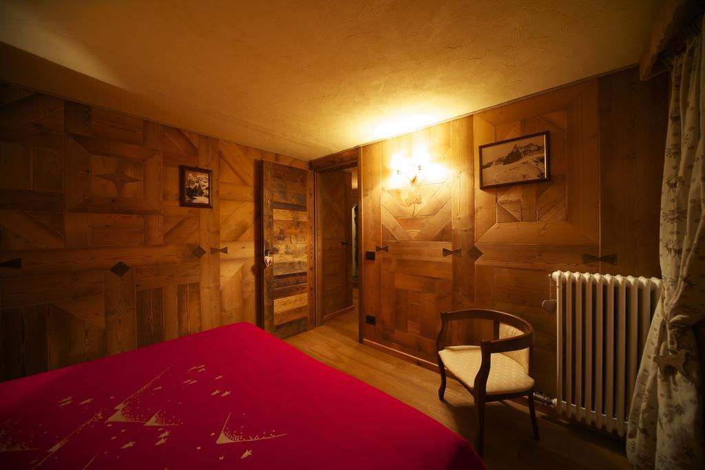 La Maison Du Seigneur La Salle Room photo
